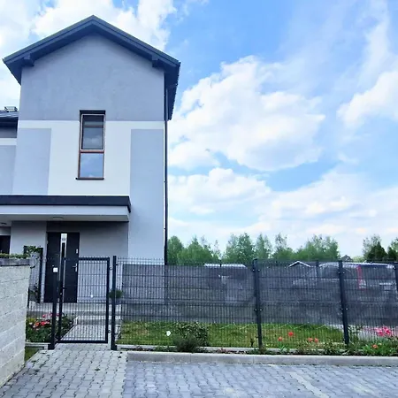شقة Townhouse In Ursynow With Parking 3 Dabrowka (Wadowice)