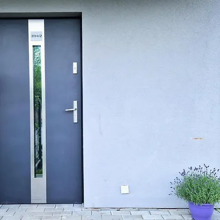 شقة Townhouse In Ursynow With Parking 3 Dabrowka (Wadowice)